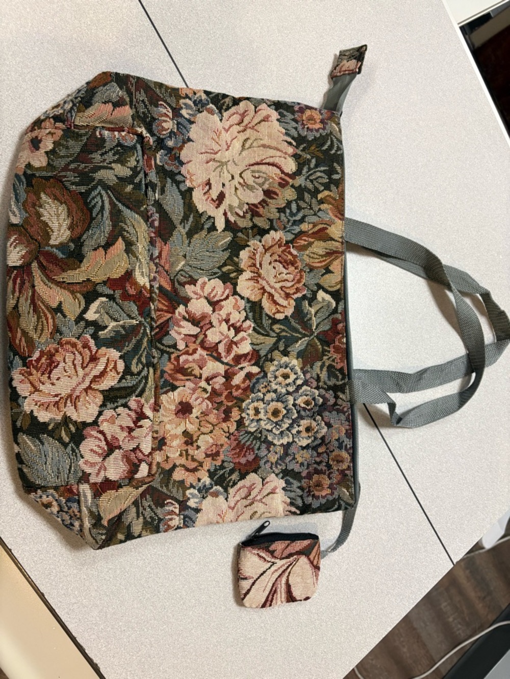 Classic Floral Tapestry Tote Bag with Coin Pouch - Multicolor